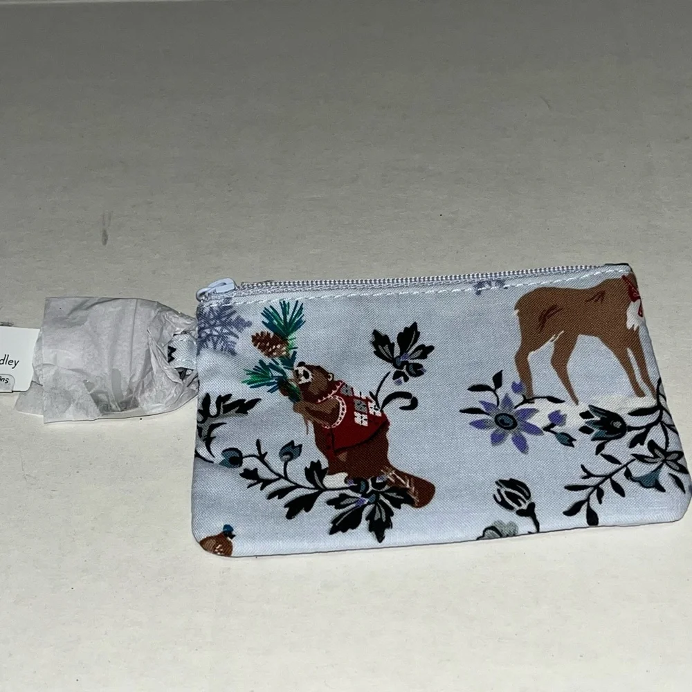 Vera Bradley Zip ID Case Merry‎ Mischief Snow Day New with tag